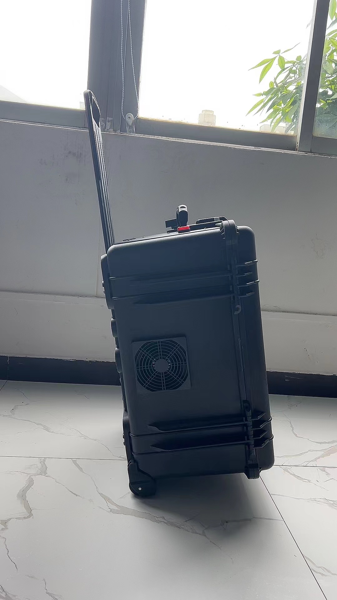 永登手拉箱型移动通信干扰器
